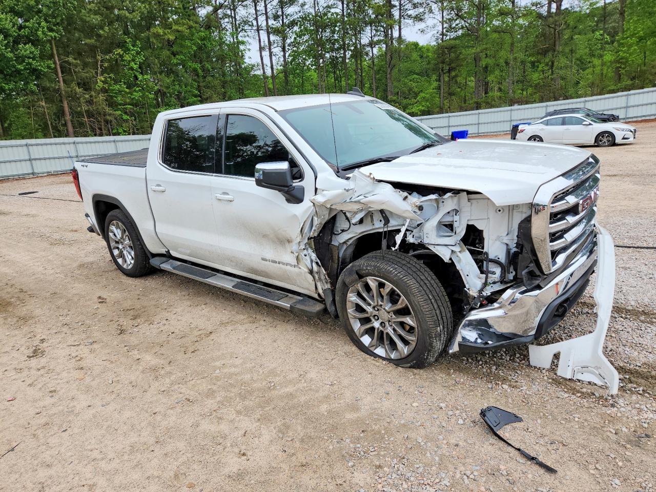 2022 GMC SIERRA LIMITED K1500 SLE photo 4