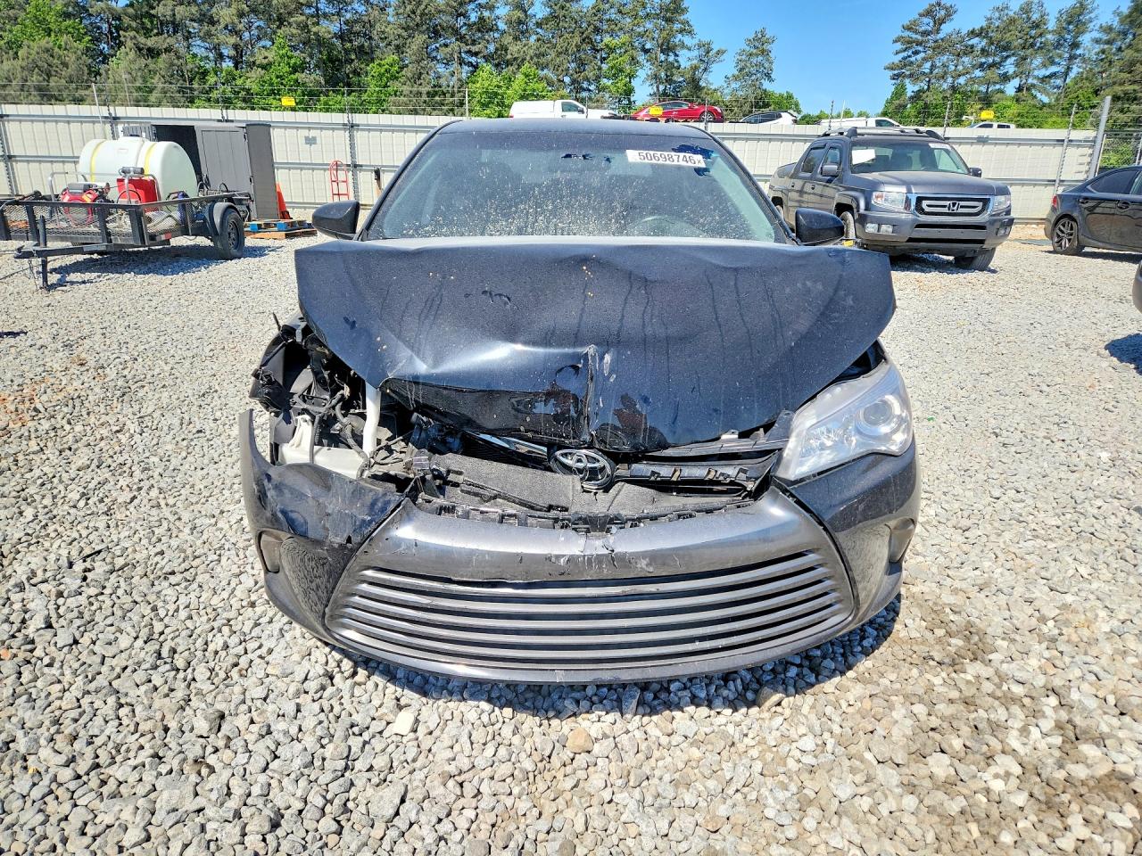 2017 TOYOTA CAMRY SE photo 9
