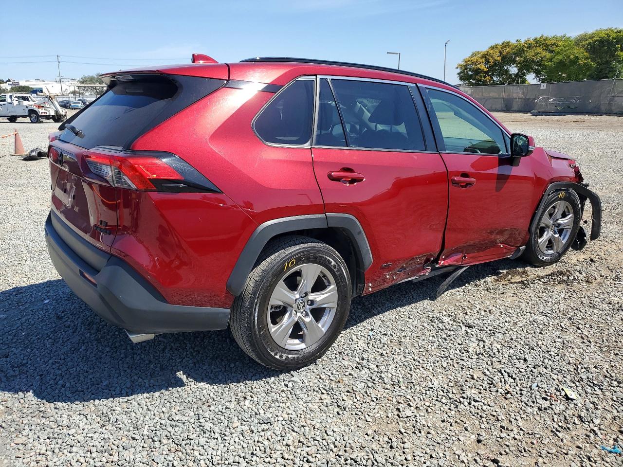 2024 TOYOTA RAV4 LE photo 7