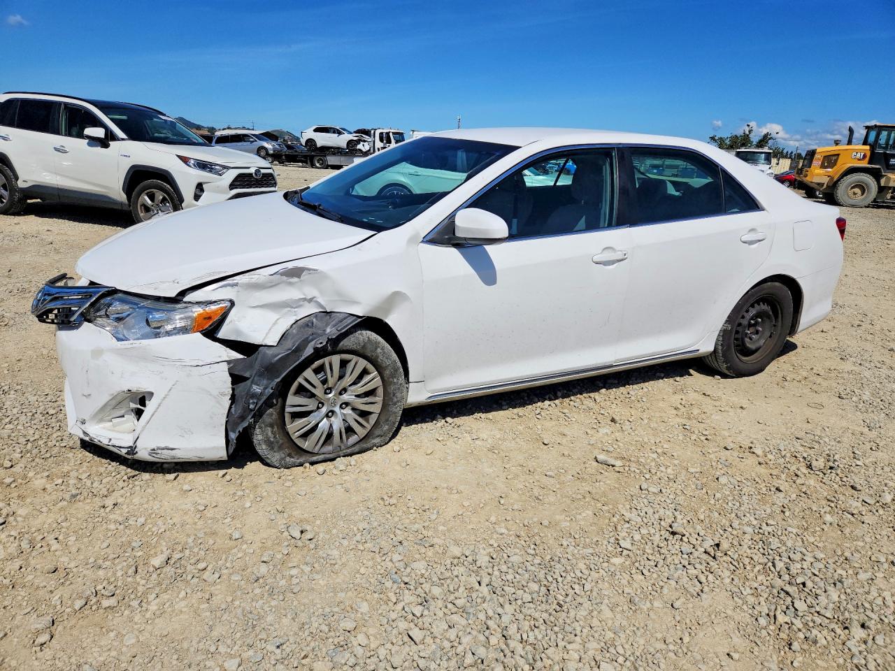 2014 TOYOTA CAMRY
