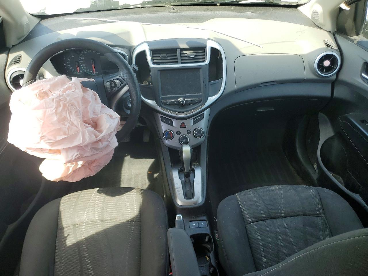 2017 CHEVROLET SONIC LT photo 15