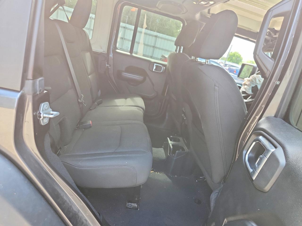 2019 JEEP WRANGLER UNLIMITED SPORT photo 19