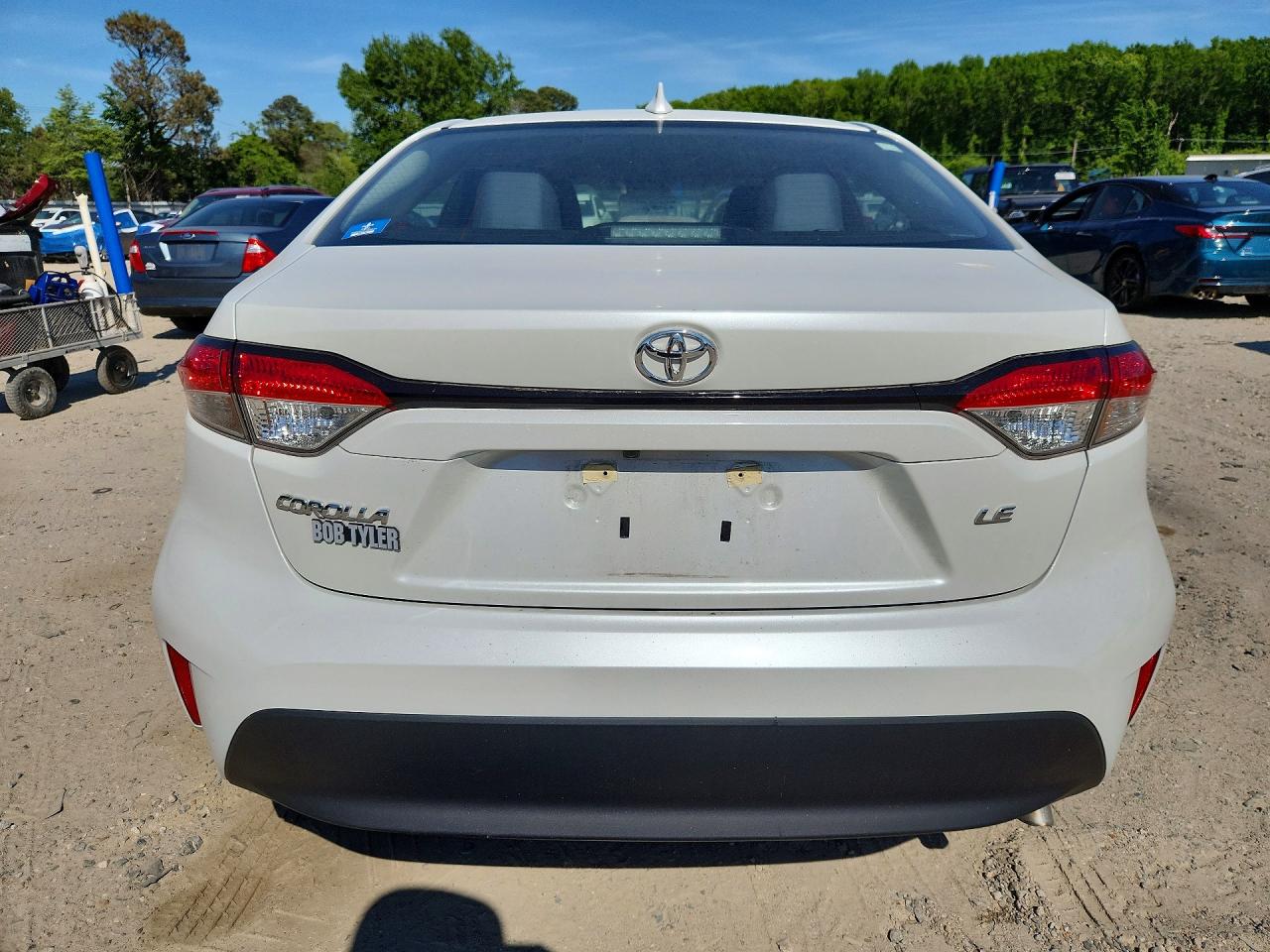 2024 TOYOTA COROLLA LE photo 11