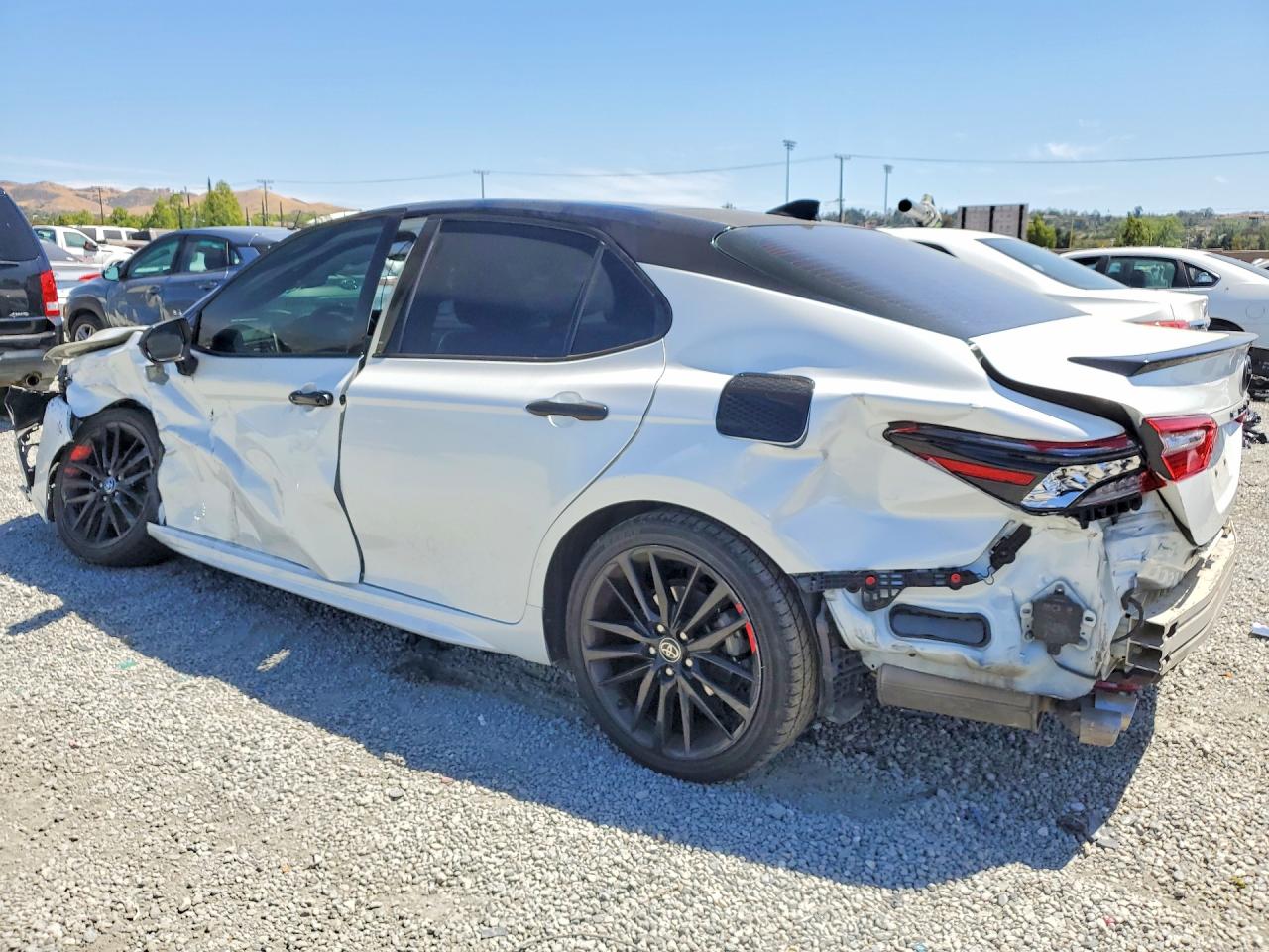 2021 TOYOTA CAMRY XSE photo 3