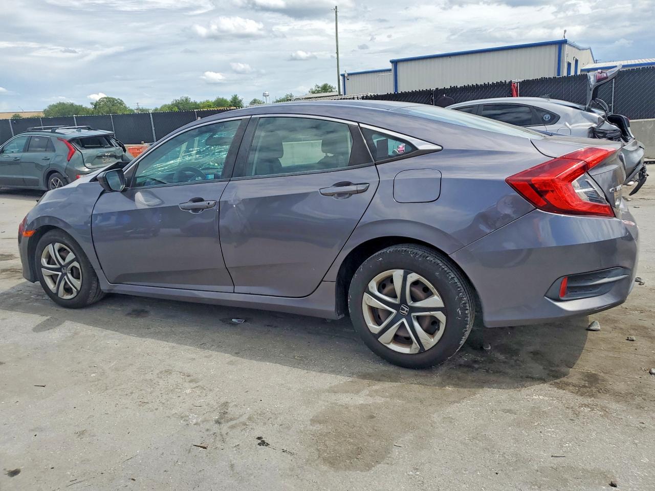 2016 HONDA CIVIC LX photo 4