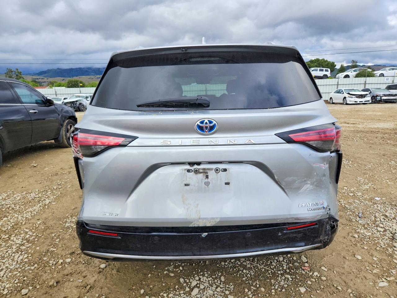 2021 TOYOTA SIENNA PLATINUM 7-PASSENGER photo 6