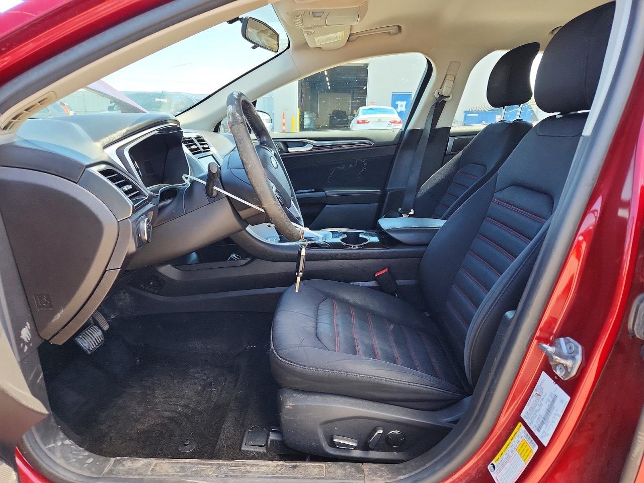 2016 FORD FUSION SE photo 19