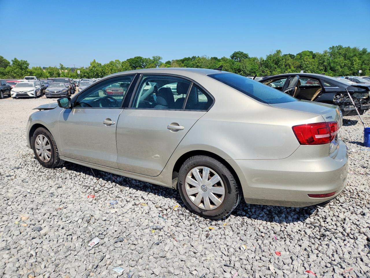 2015 VOLKSWAGEN JETTA BASE photo 3