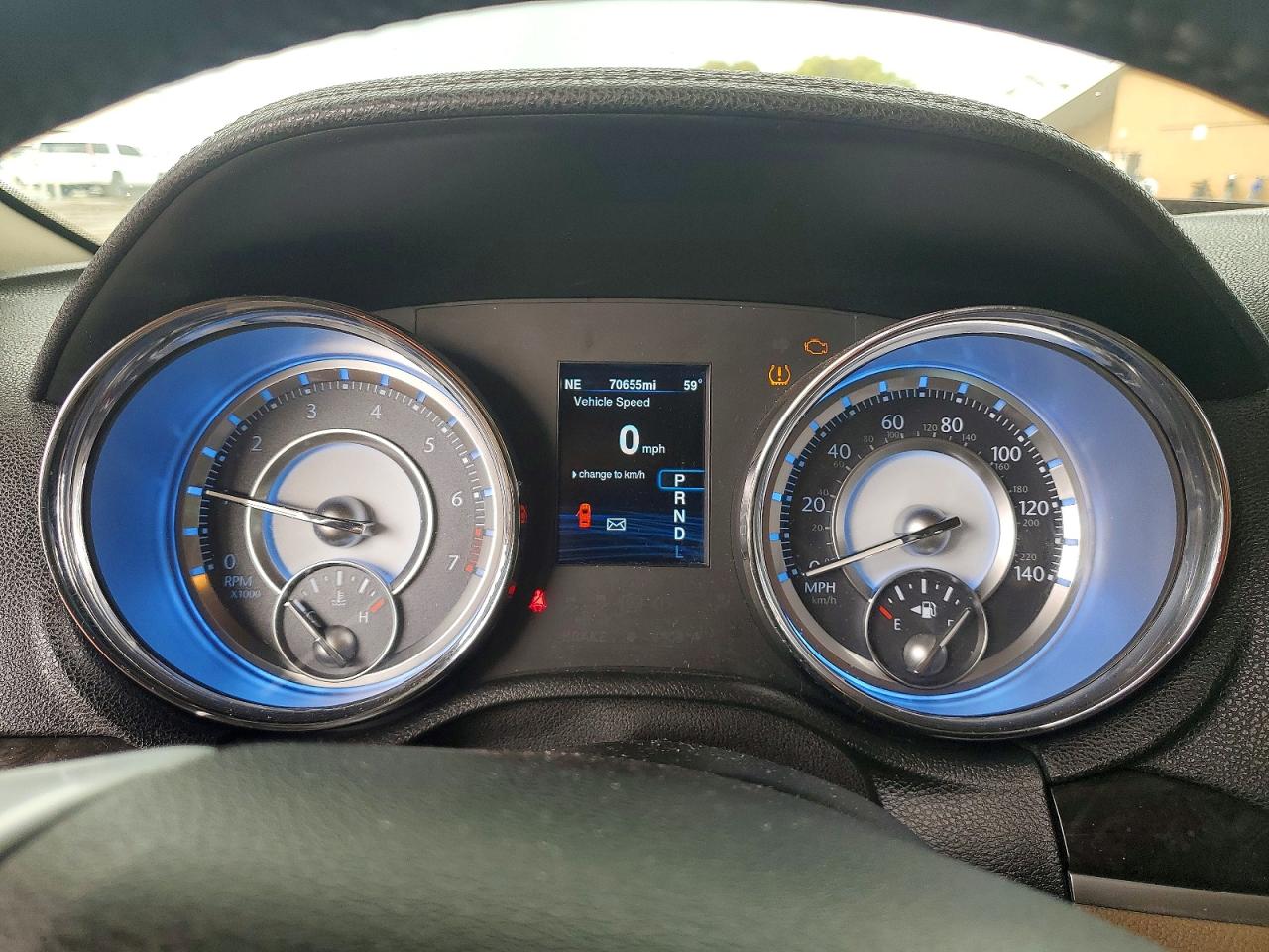 2014 CHRYSLER 300 photo 9