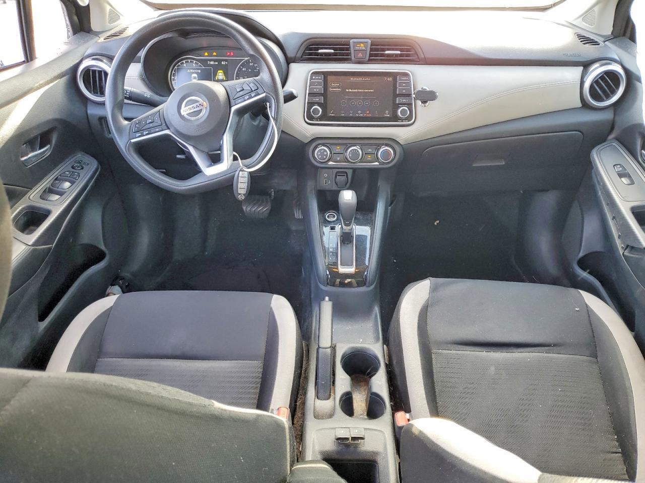 2020 NISSAN VERSA SV photo 22