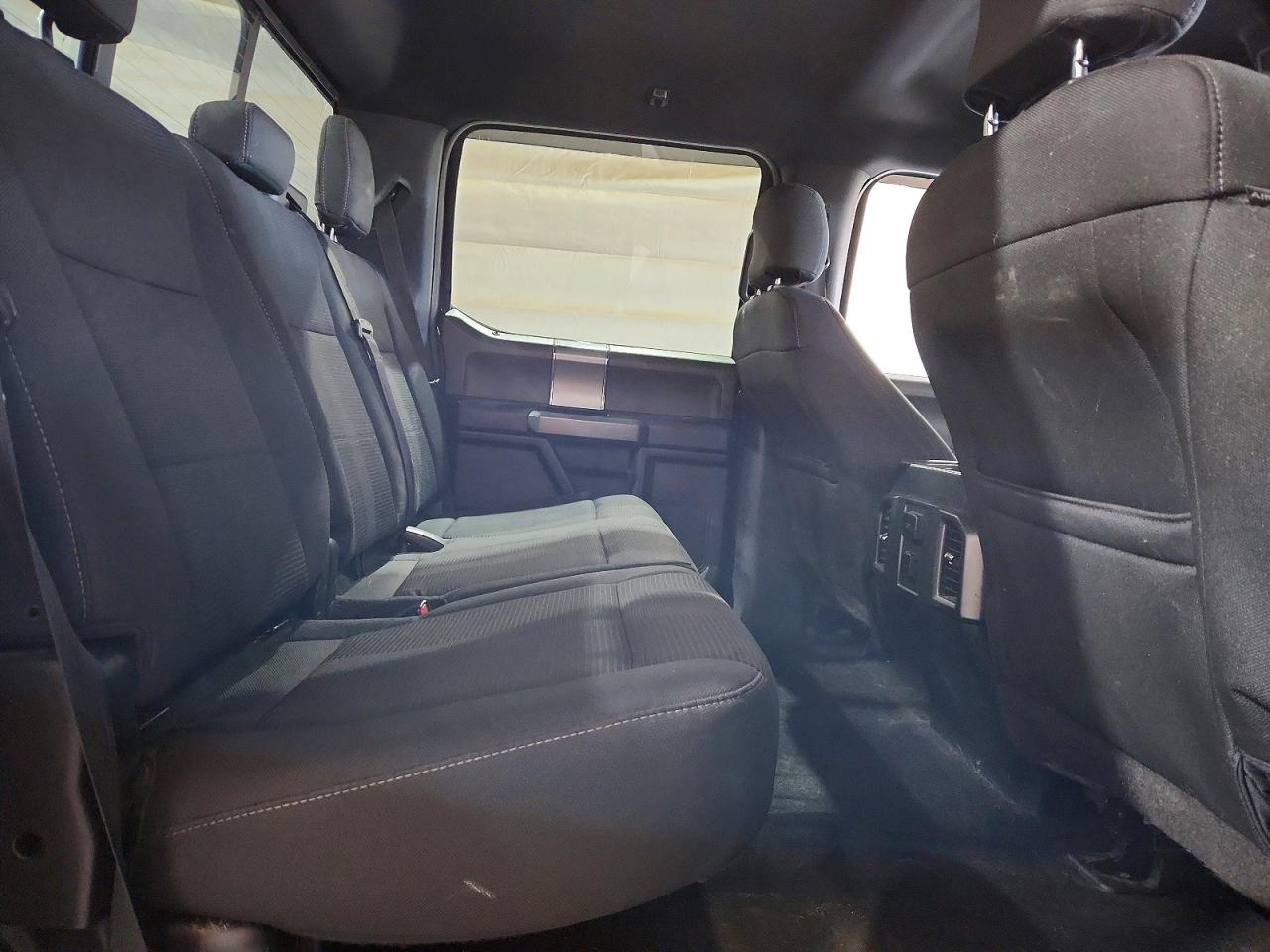 2015 FORD F150 SUPERCREW photo 28