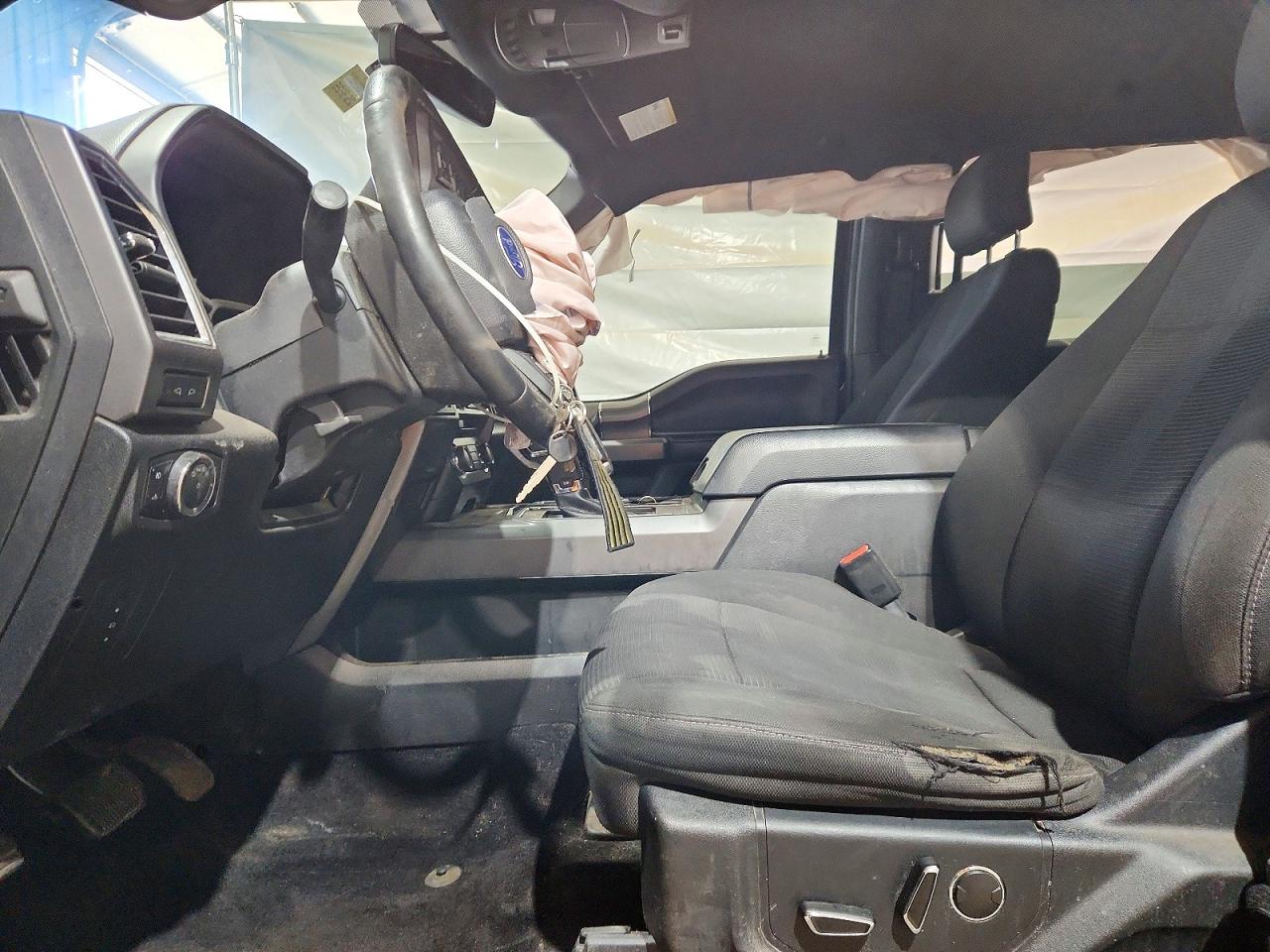 2015 FORD F150 SUPERCREW photo 19