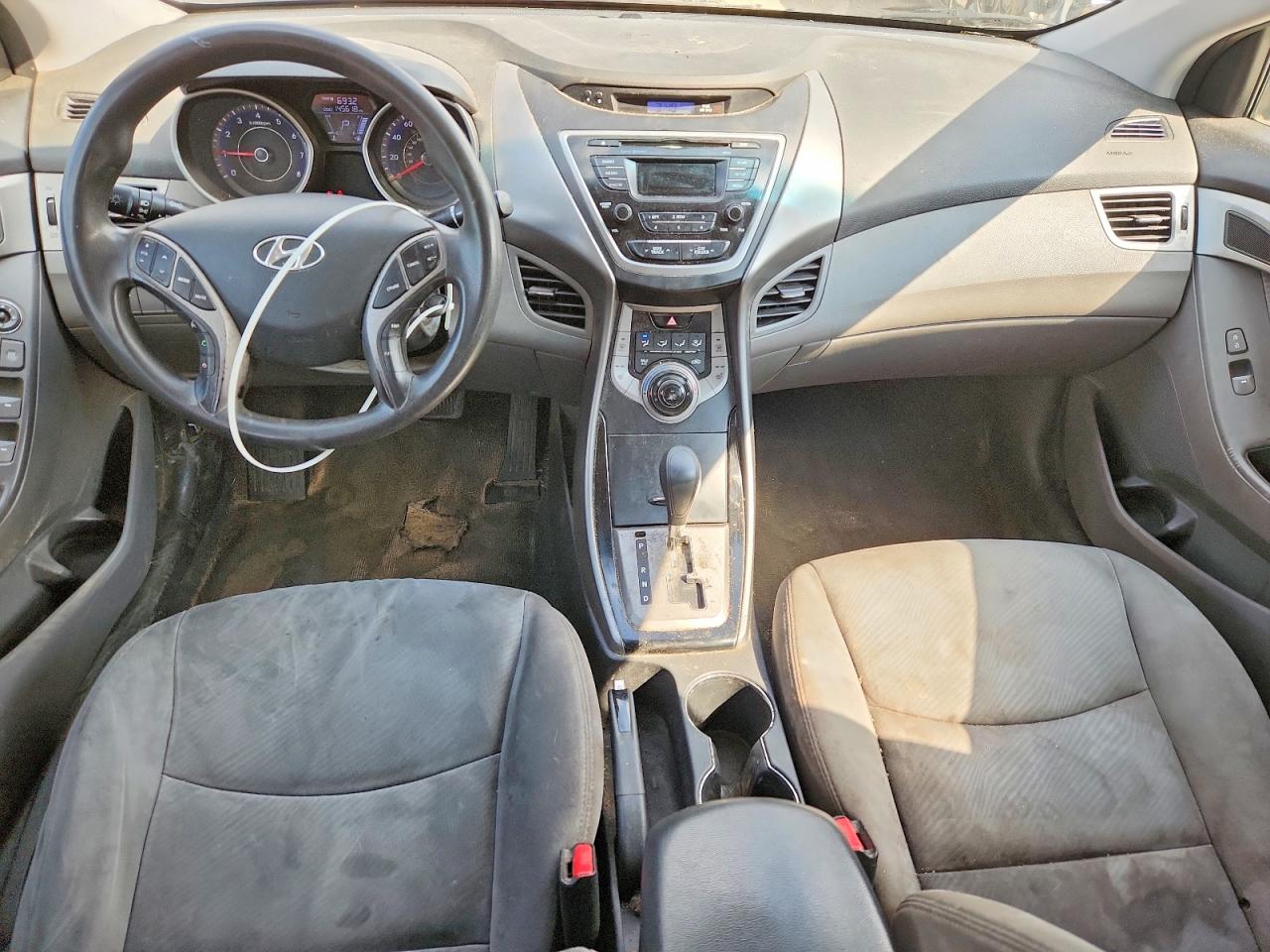 2013 HYUNDAI ELANTRA GLS photo 15