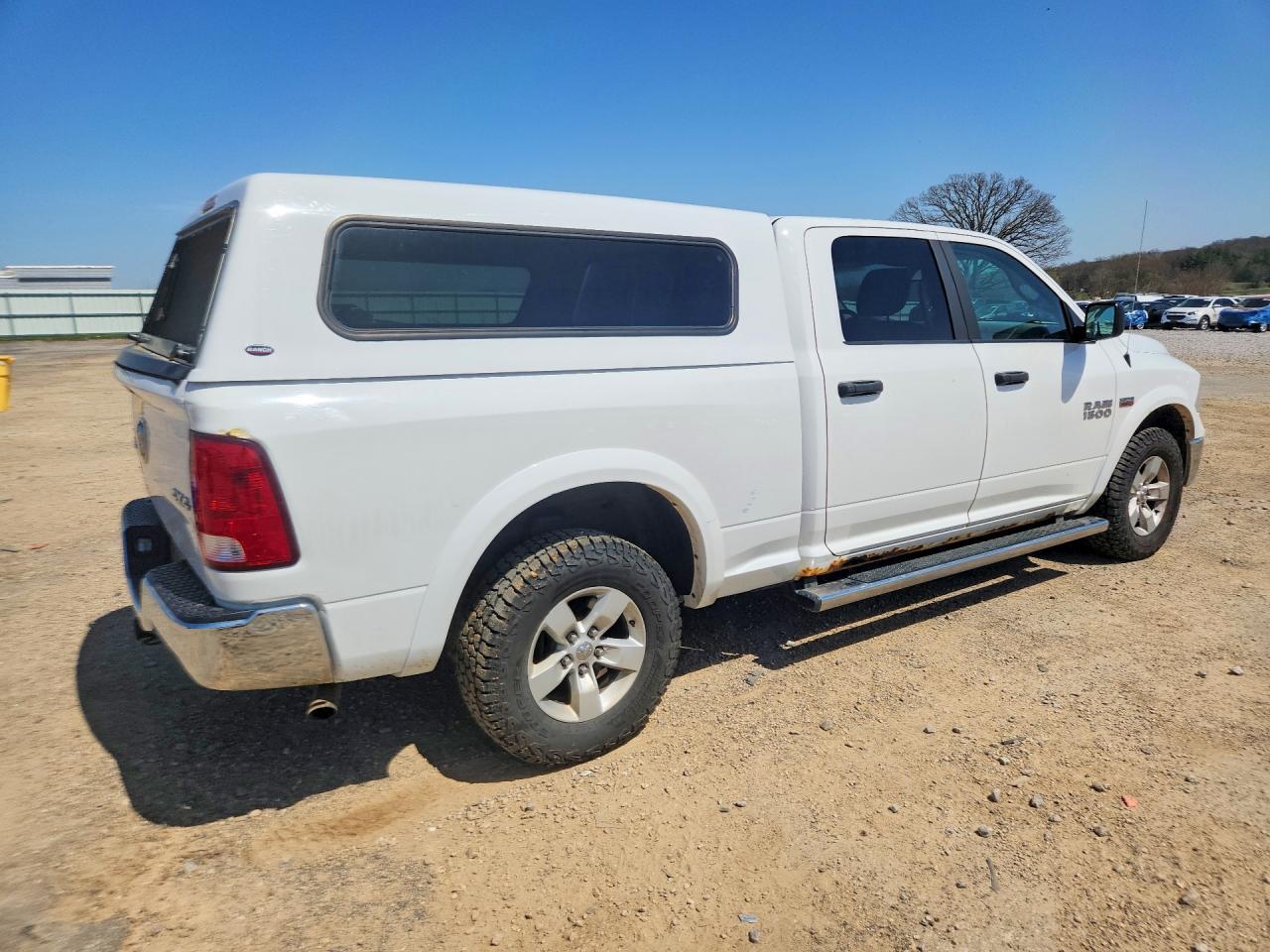 2017 RAM 1500 SLT photo 5
