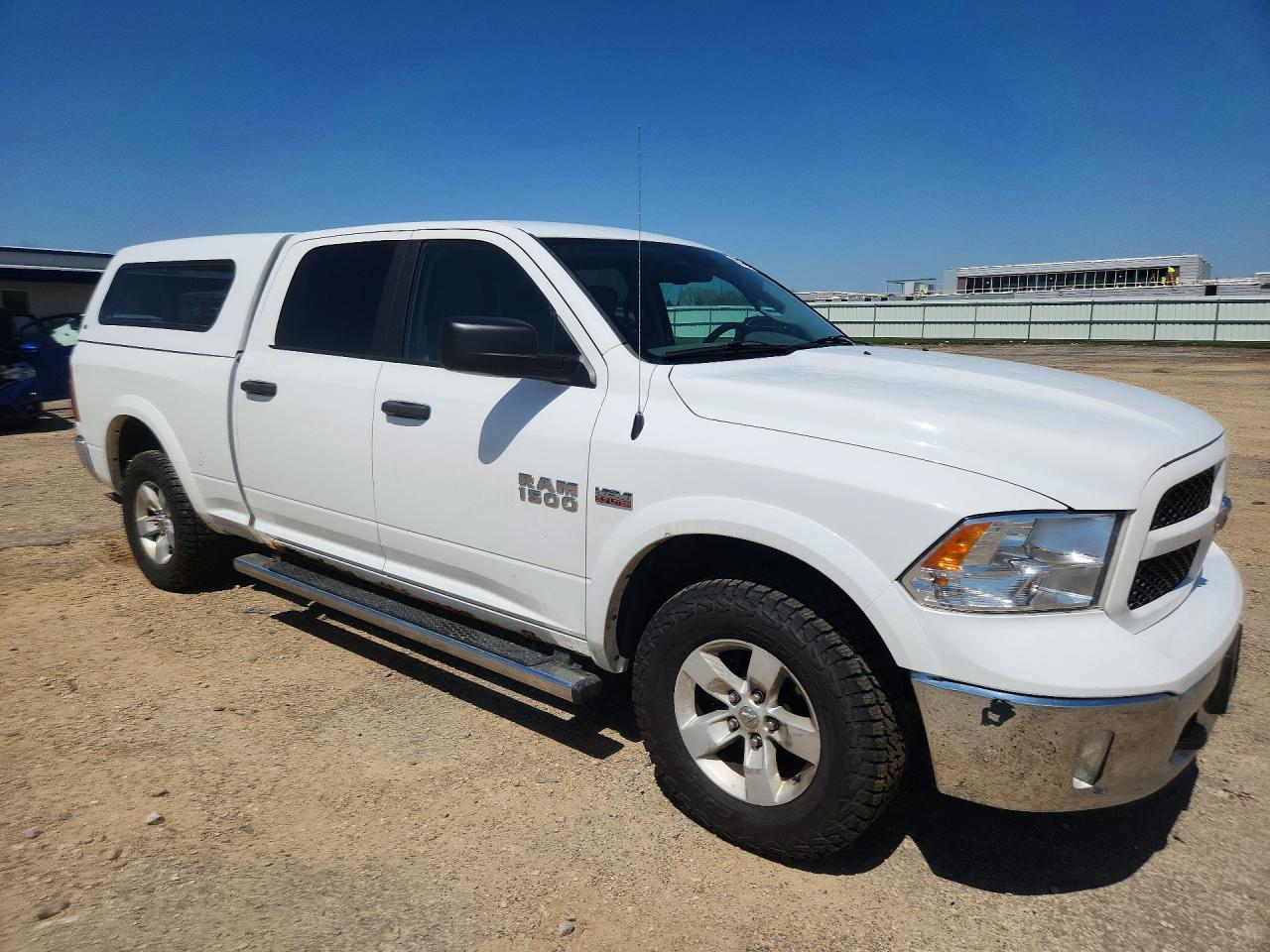 2017 RAM 1500 SLT photo 7