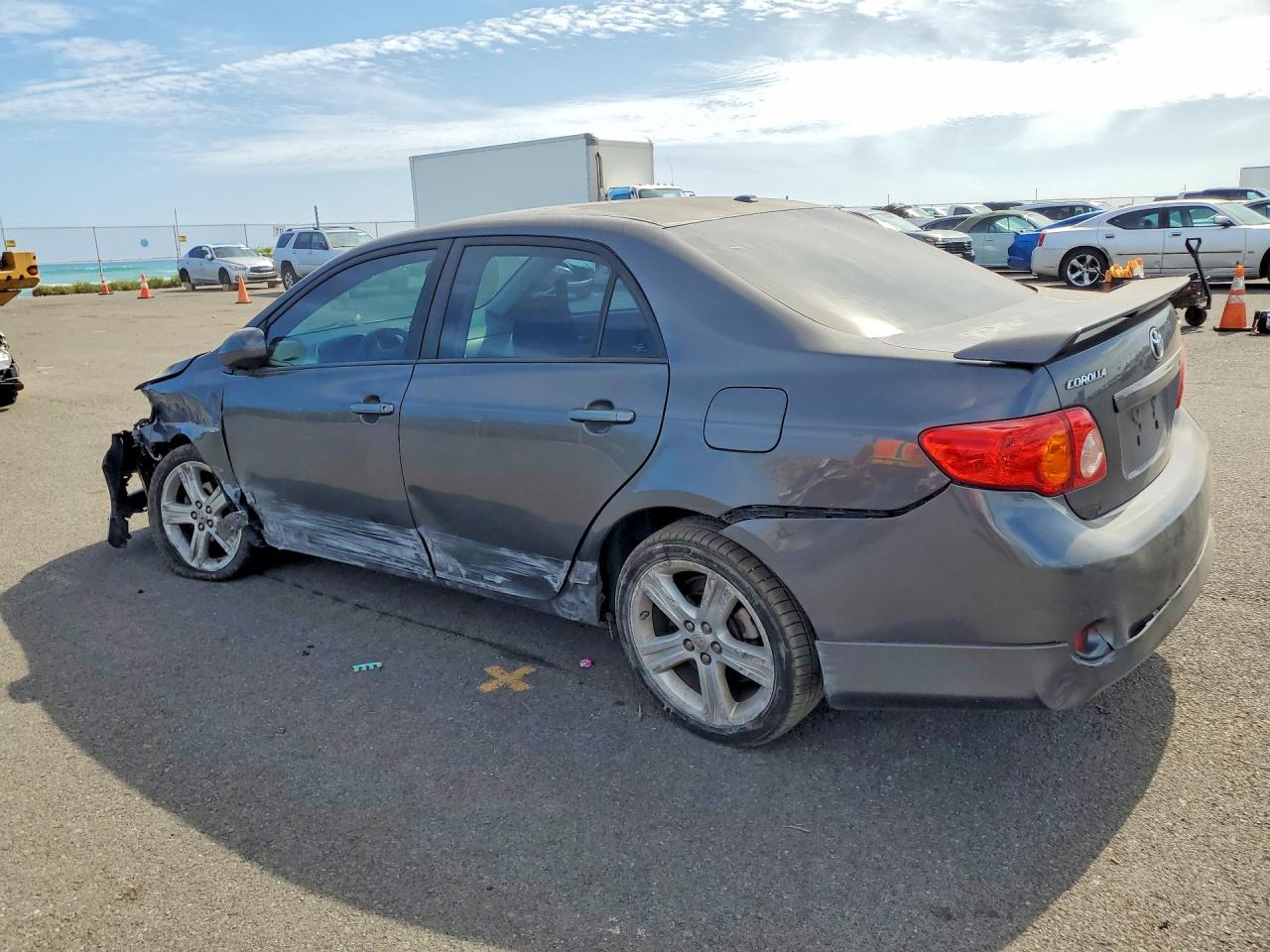2010 TOYOTA COROLLA XRS photo 4