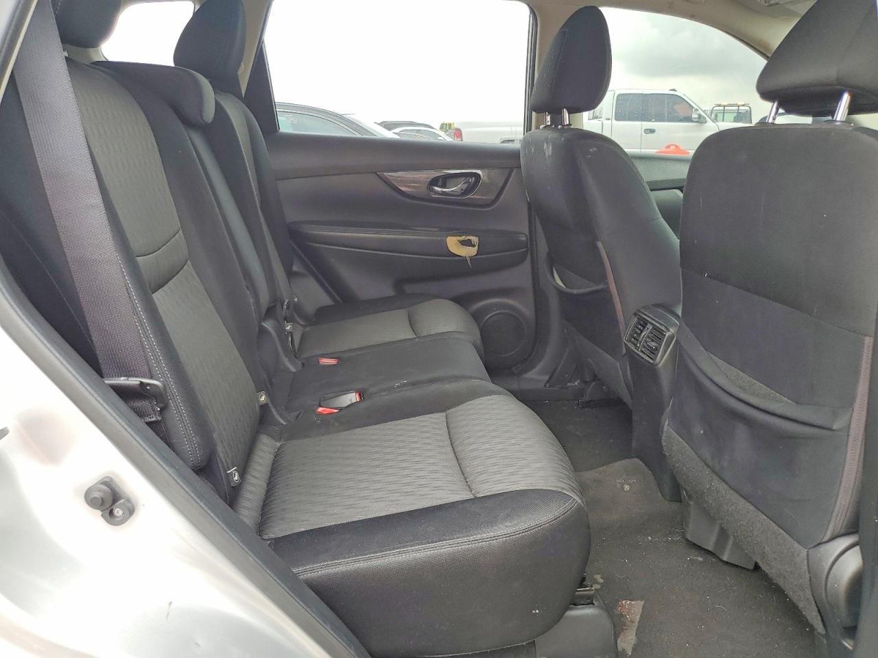 2017 NISSAN ROGUE S photo 28