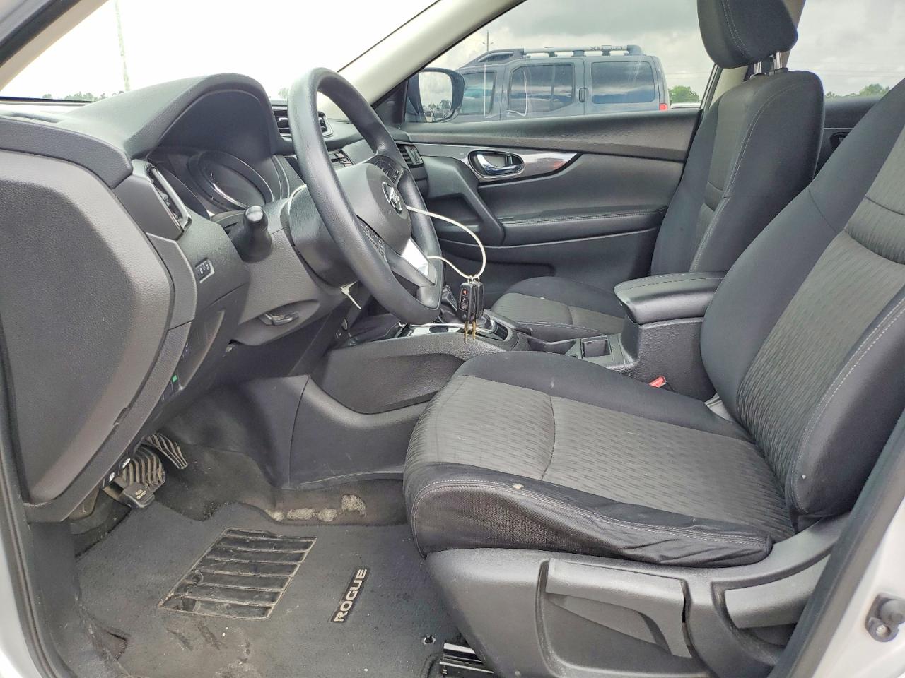 2017 NISSAN ROGUE S photo 19