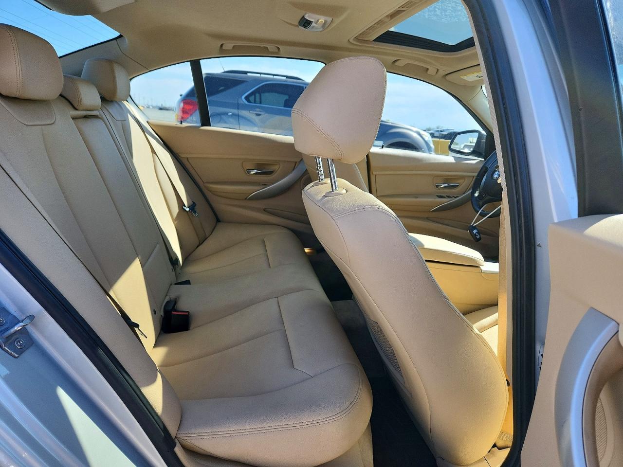 2014 BMW 320 I XDRIVE photo 10