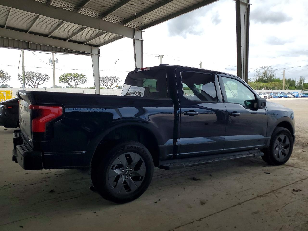 2025 FORD F150 LIGHTNING XLT photo 7