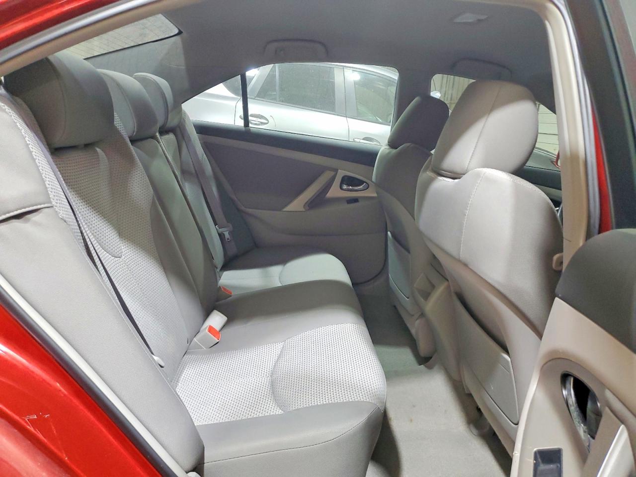 2009 TOYOTA CAMRY SE photo 19