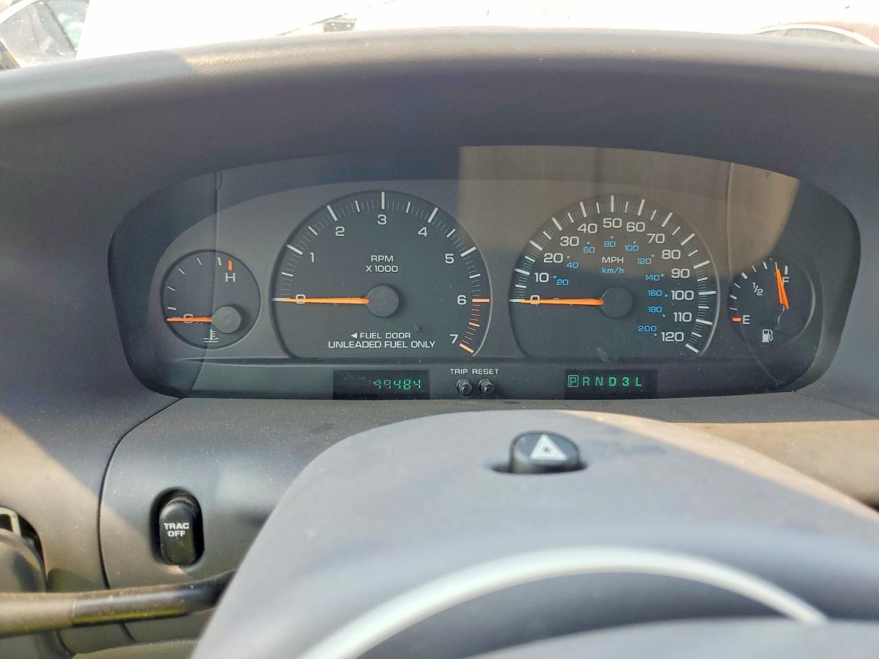 1998 CHRYSLER TOWN & COUNTRY LX photo 25