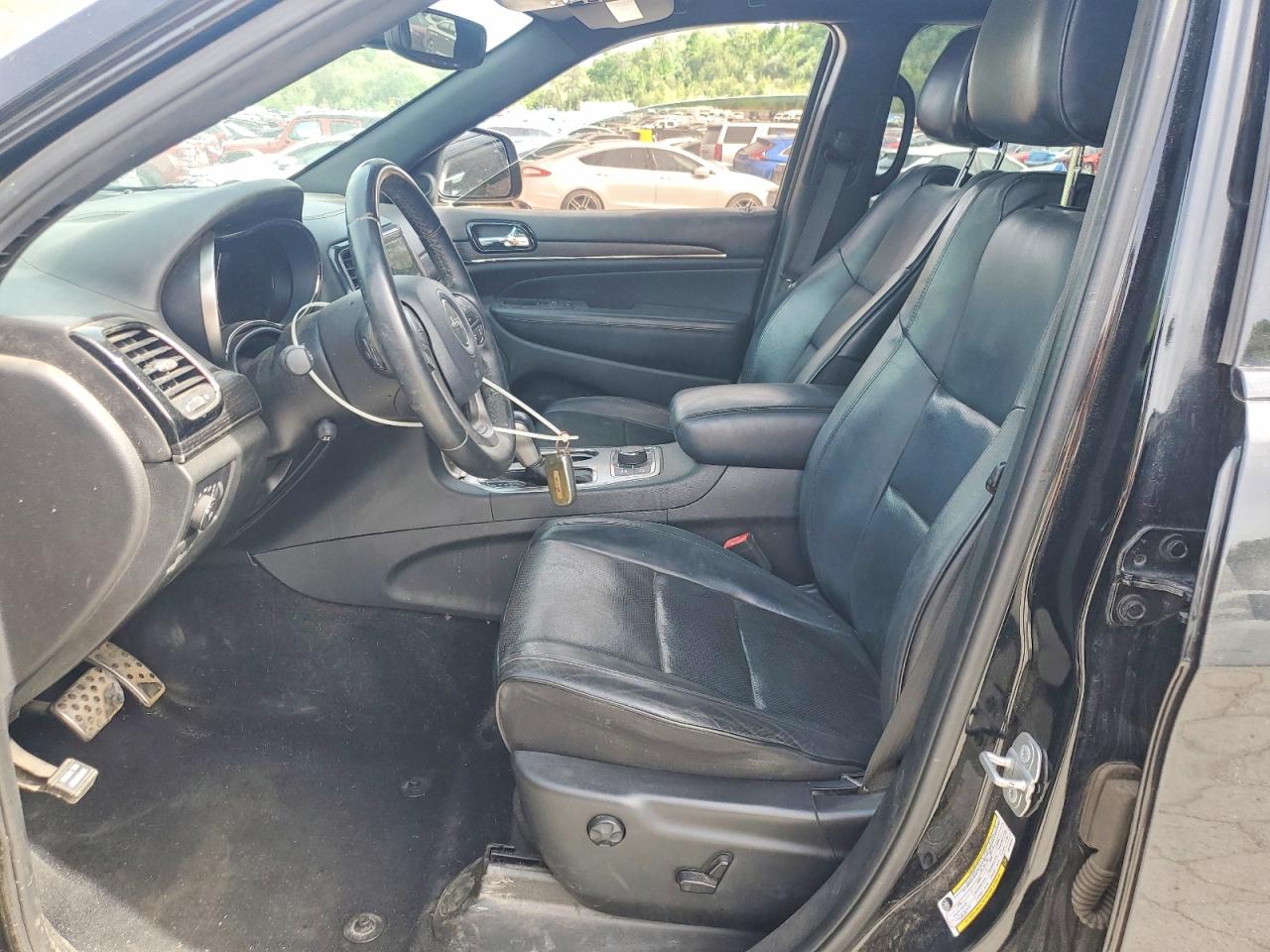 2019 JEEP GRAND CHEROKEE OVERLAND photo 13