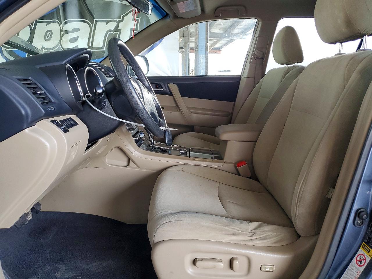2013 TOYOTA HIGHLANDER PLUS photo 7
