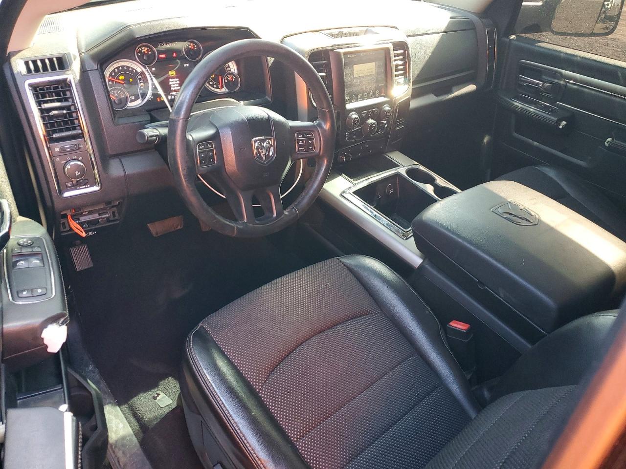 2014 RAM 1500 SPORT photo 15