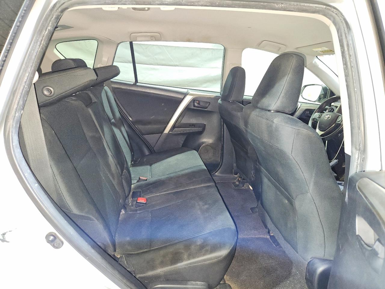 2014 TOYOTA RAV4 LE photo 21