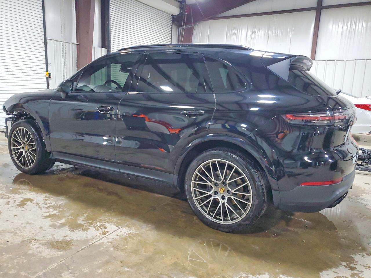 2022 PORSCHE CAYENNE photo 3
