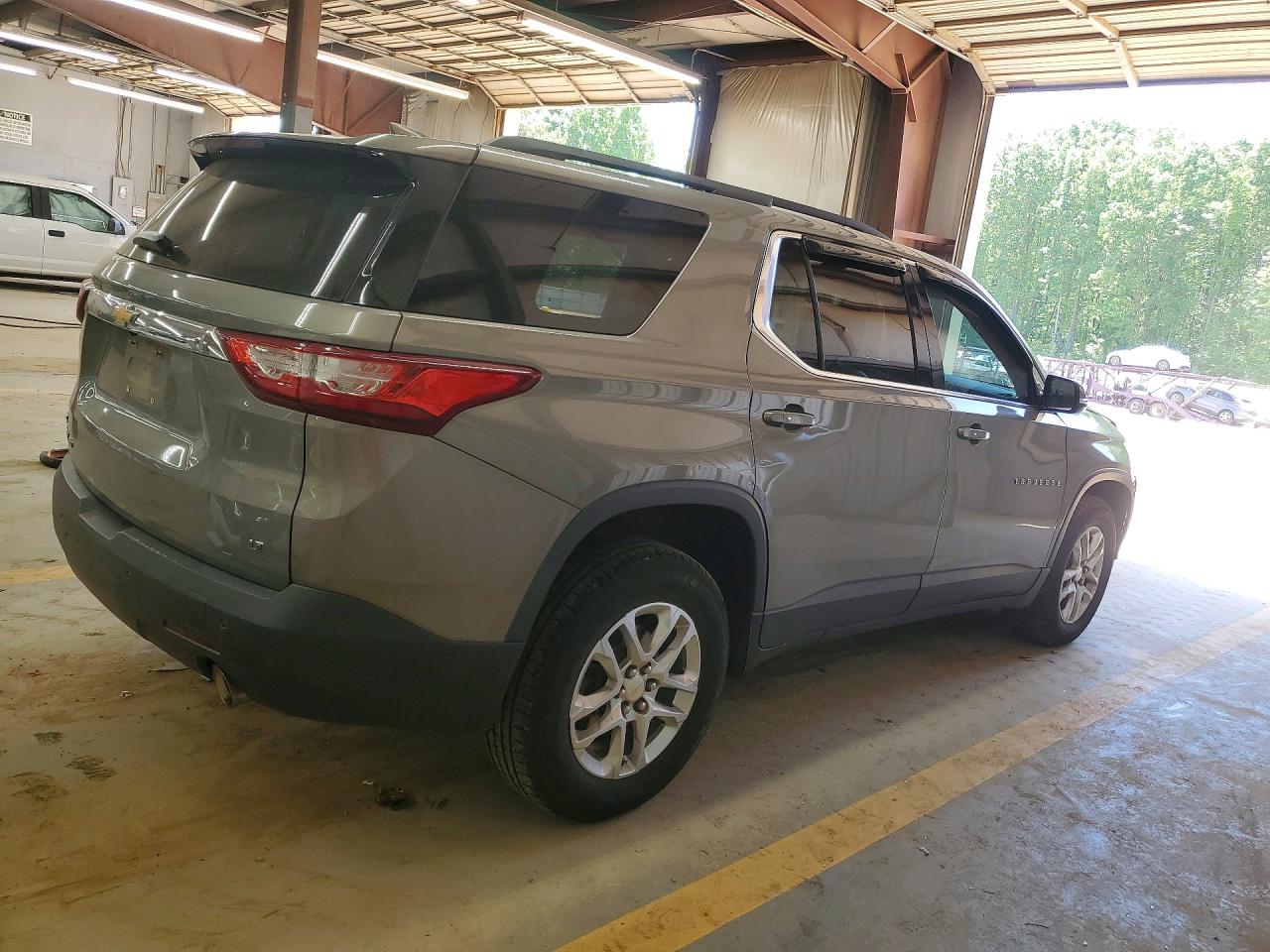 2019 CHEVROLET TRAVERSE LT photo 3