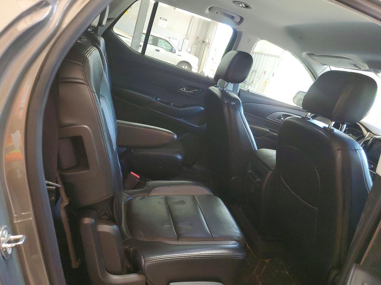 2019 CHEVROLET TRAVERSE LT photo 11