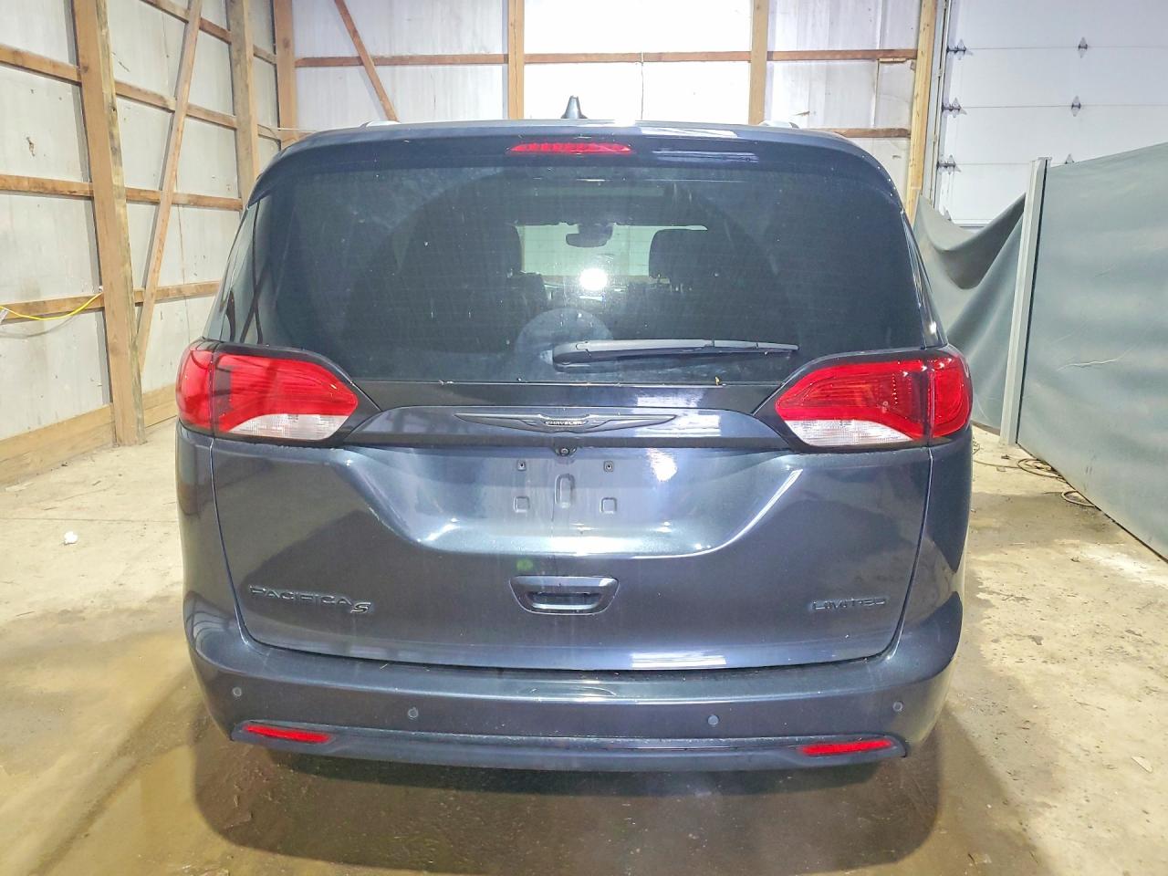 2019 CHRYSLER PACIFICA LIMITED photo 11