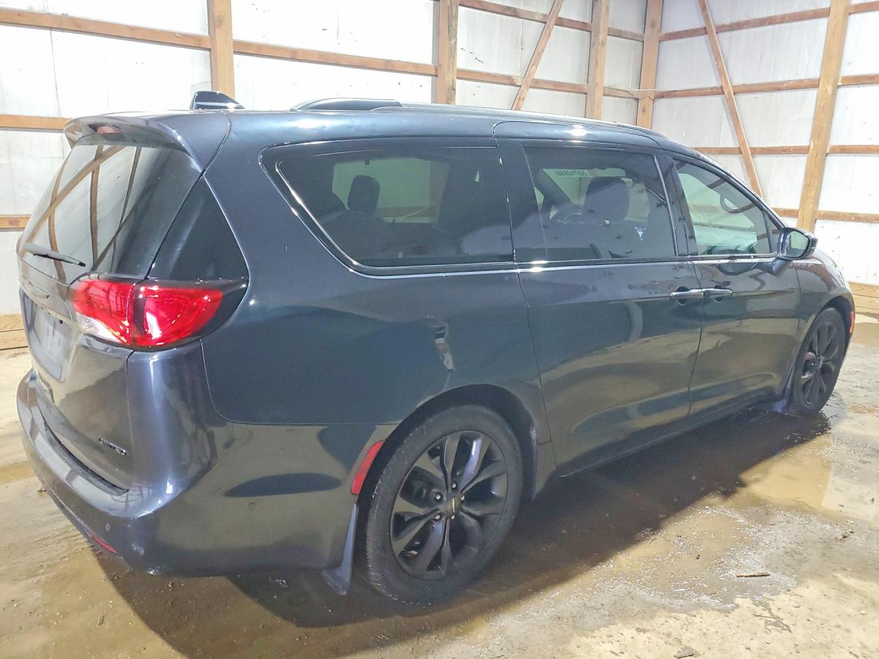 2019 CHRYSLER PACIFICA LIMITED photo 5
