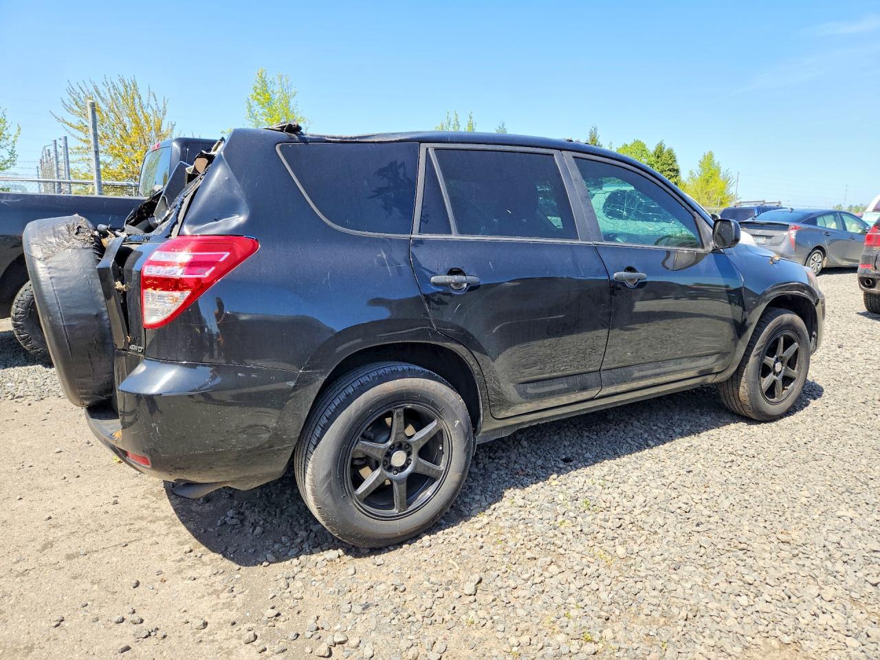 2012 TOYOTA RAV4 BASE photo 3