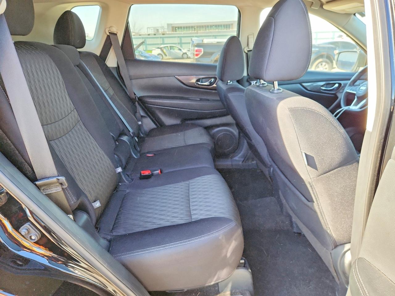 2019 NISSAN ROGUE S photo 19