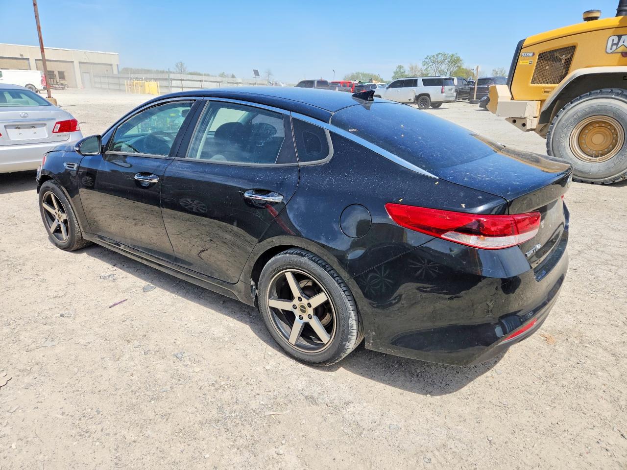 2016 KIA OPTIMA LX photo 3