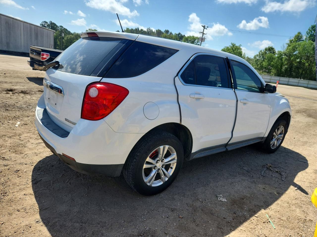 2014 CHEVROLET EQUINOX LS photo 3