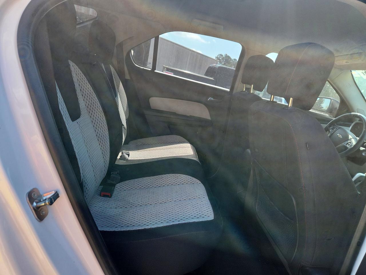 2014 CHEVROLET EQUINOX LS photo 11