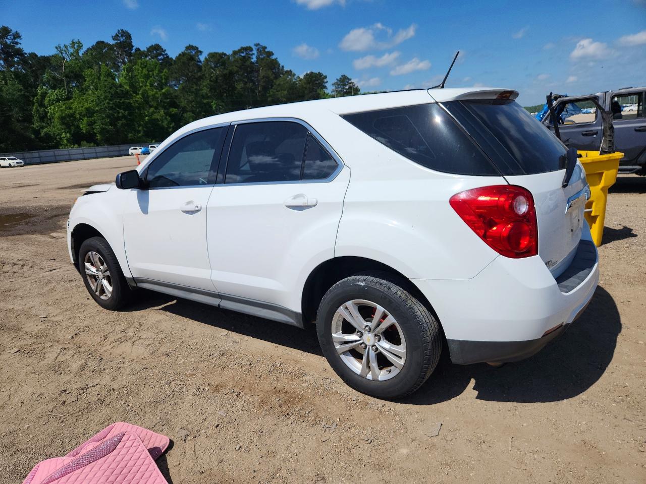 2014 CHEVROLET EQUINOX LS photo 2
