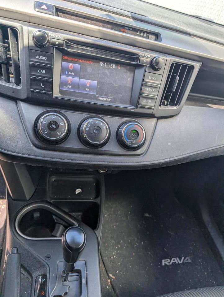 2018 TOYOTA RAV4 LE photo 22