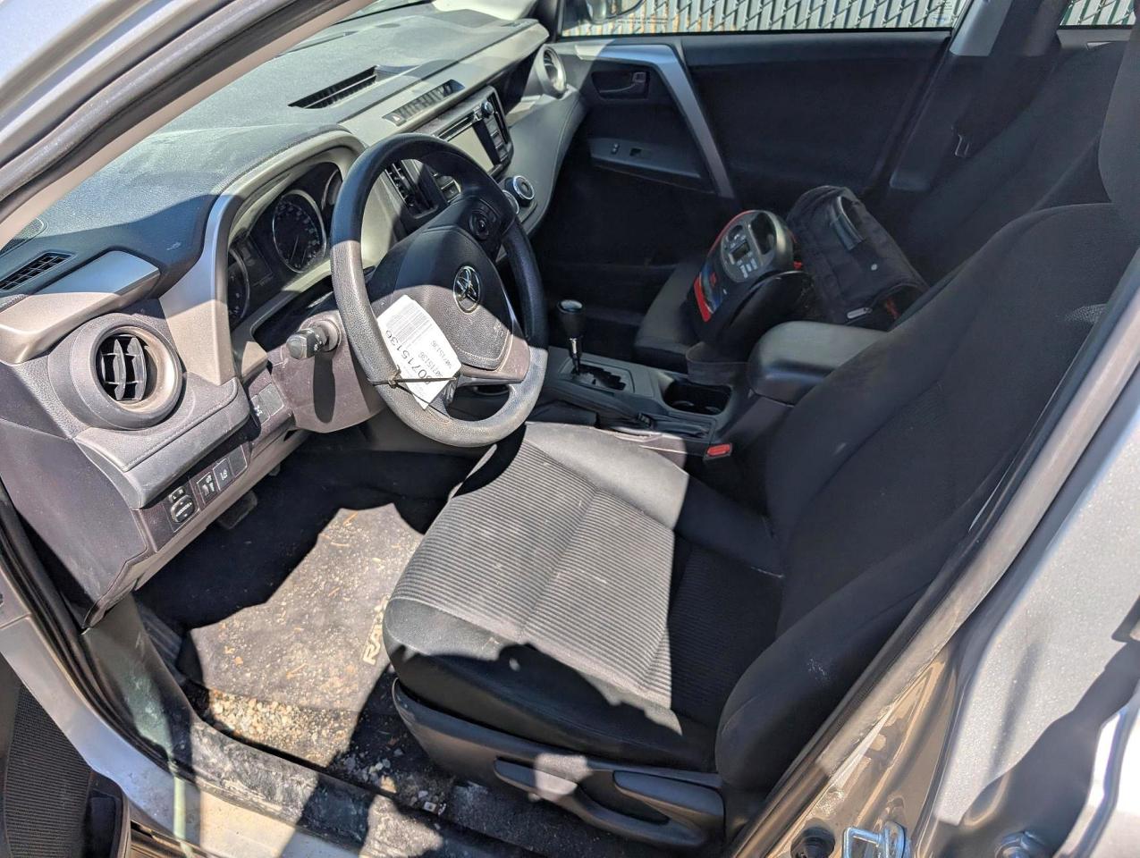 2018 TOYOTA RAV4 LE photo 19