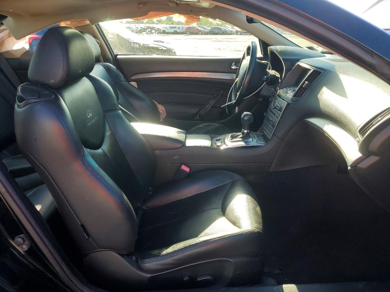 2011 INFINITI G37 COUPE X photo 13