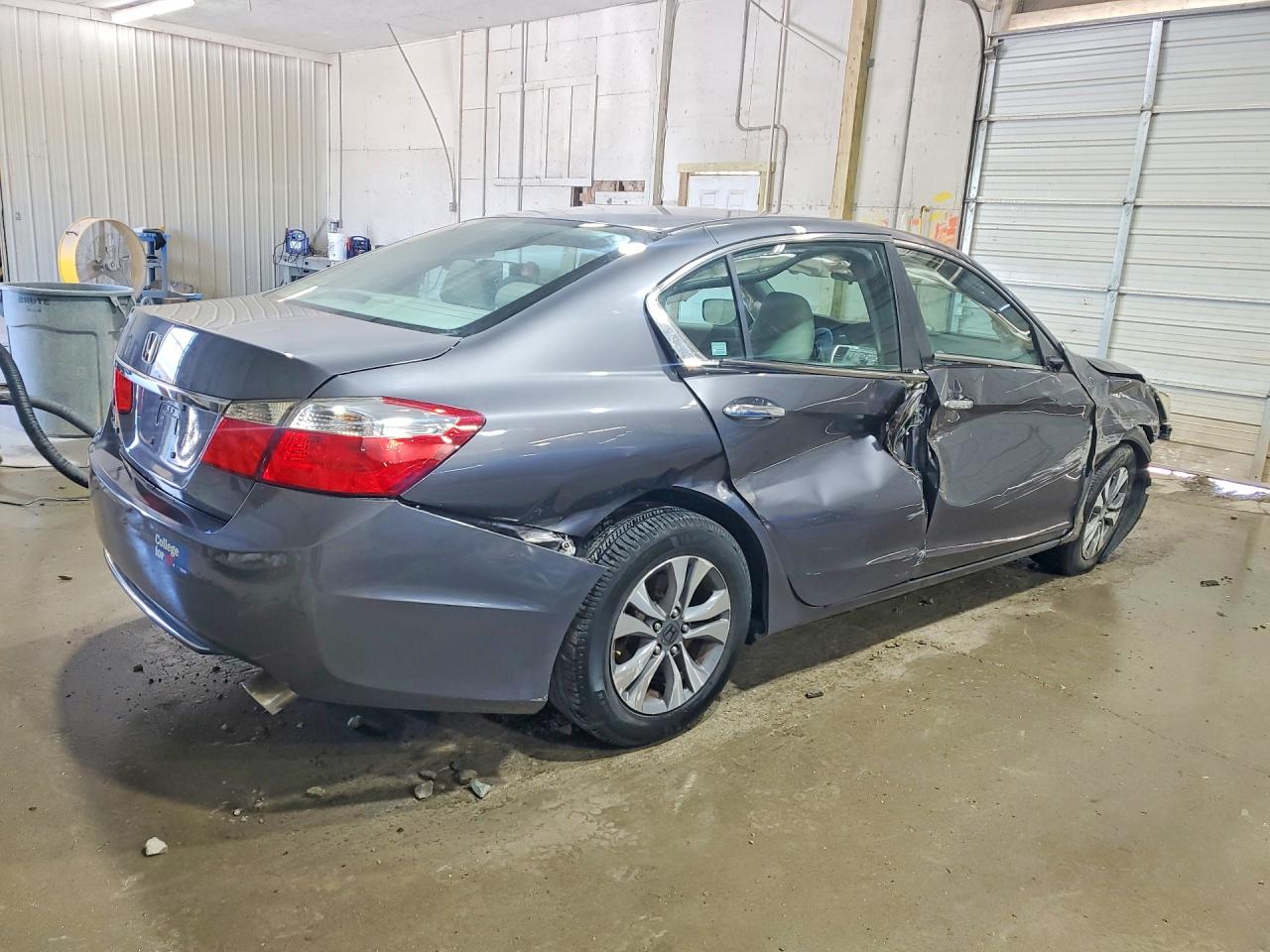2013 HONDA ACCORD LX photo 3