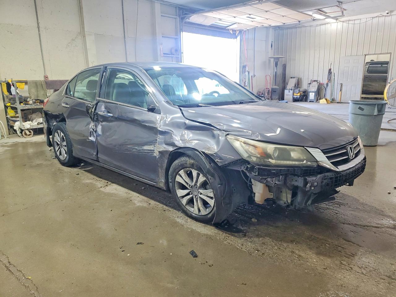 2013 HONDA ACCORD LX photo 4
