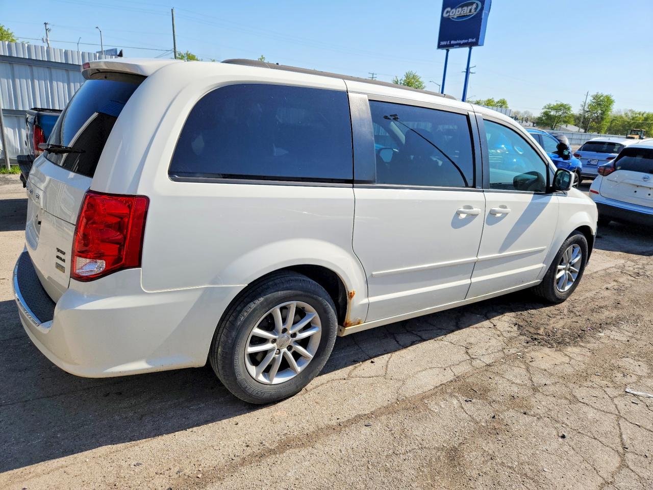 2013 DODGE GRAND CARAVAN SXT photo 5