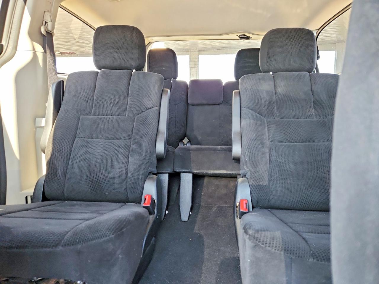 2013 DODGE GRAND CARAVAN SXT photo 19