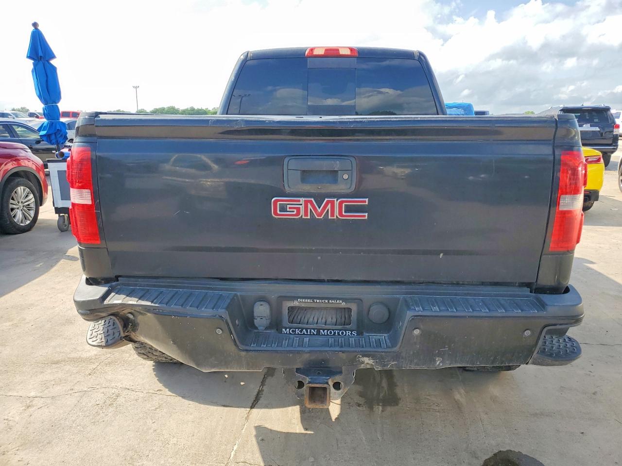 2015 GMC SIERRA K2500 DENALI photo 11