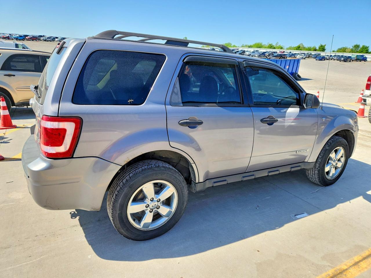 2008 FORD ESCAPE photo 5